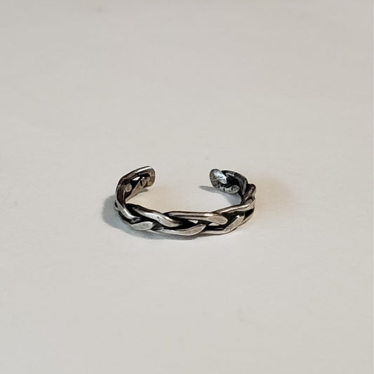 Open braided ring