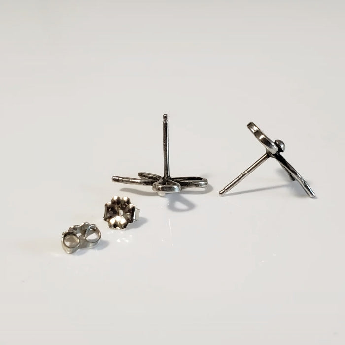 Silver bow earrings