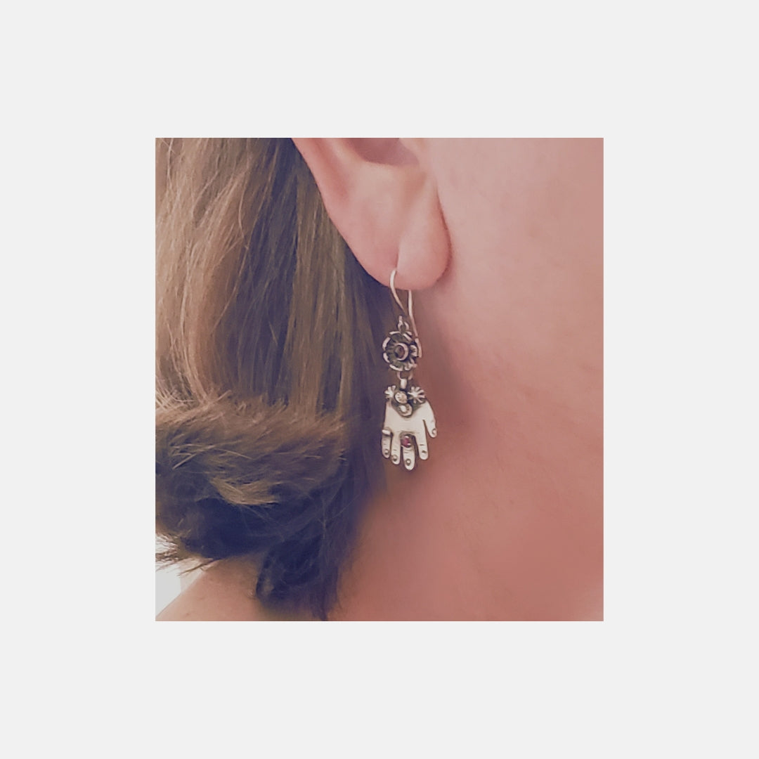 Hand earrings