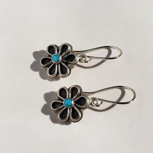 Silver bloom drop earrings