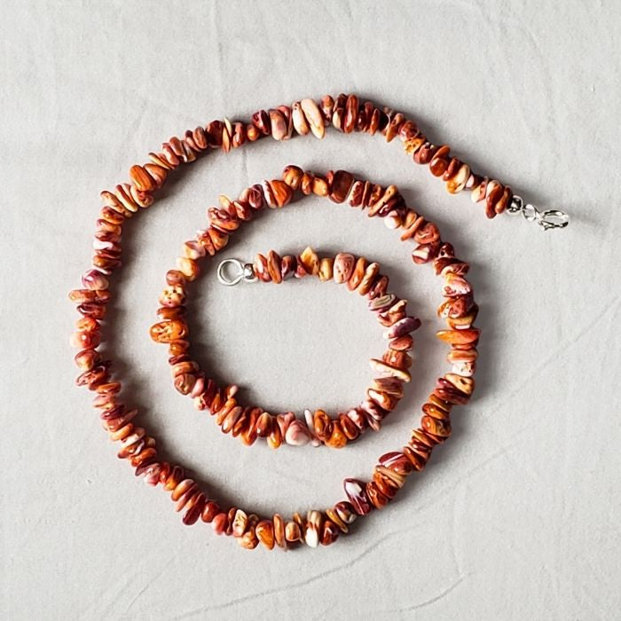 Spiny oyster shell necklace