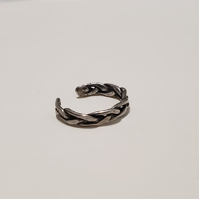 Open braided ring