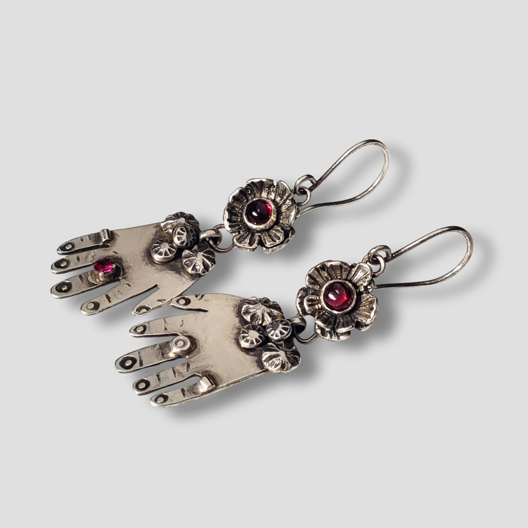 Hand earrings