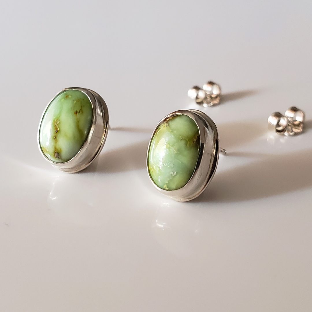 Oval gemstone stud earrings