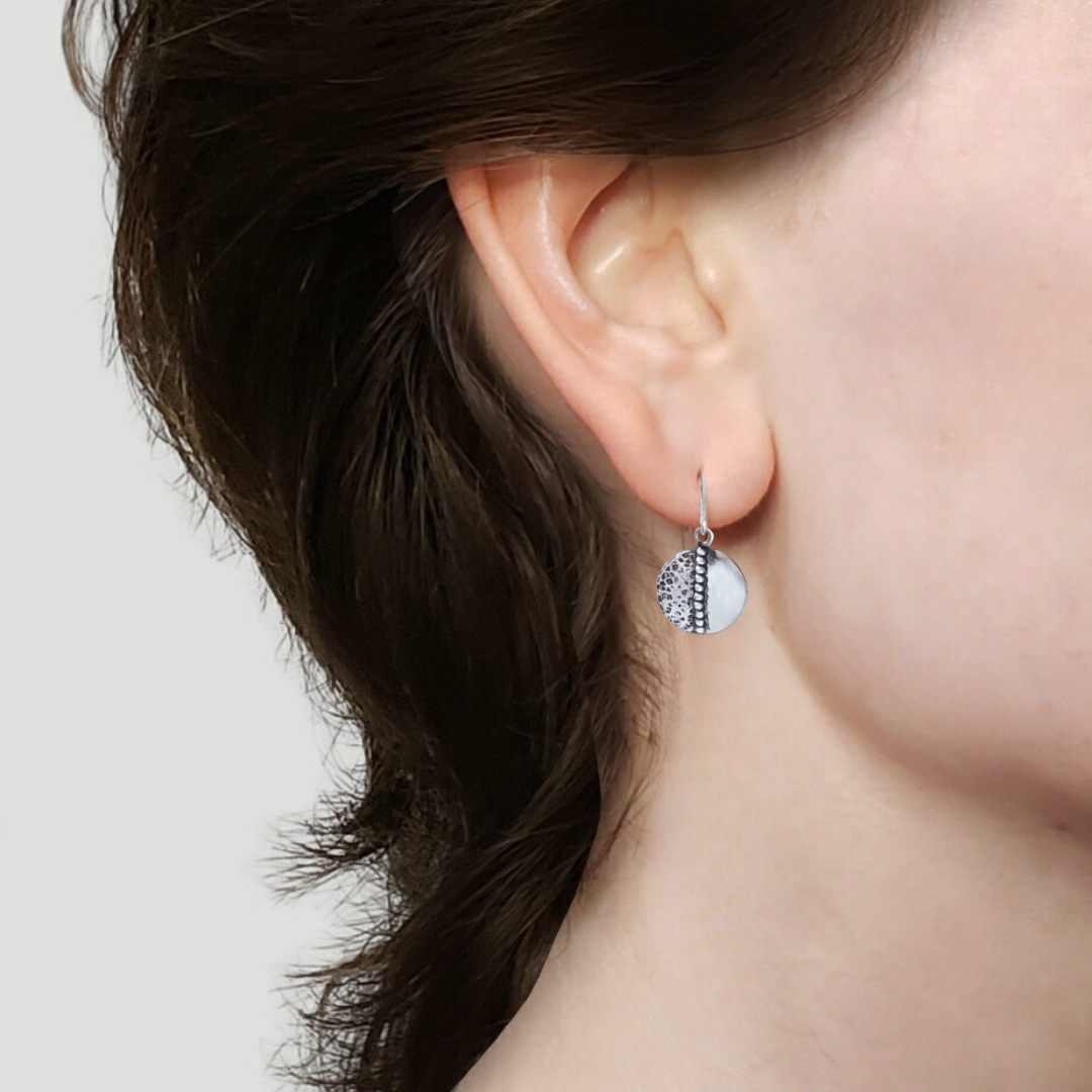 Half texture disc earrings