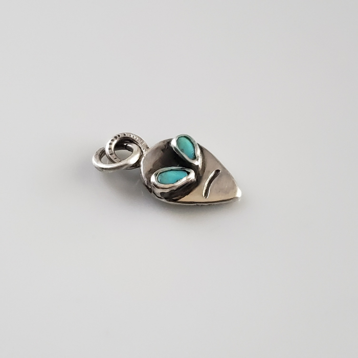 Alien head charm pendant