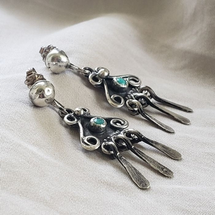 Vintage inspired turquoise dangle earrings