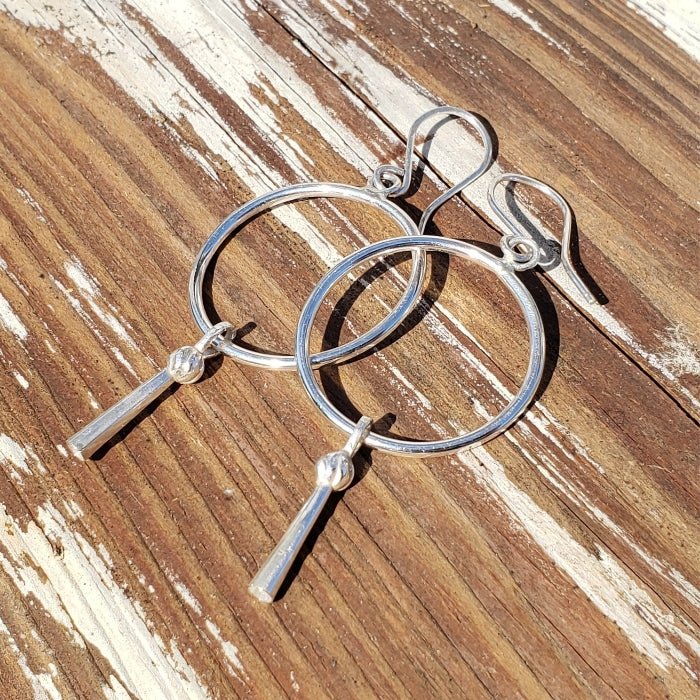 Silver earrings with dangle