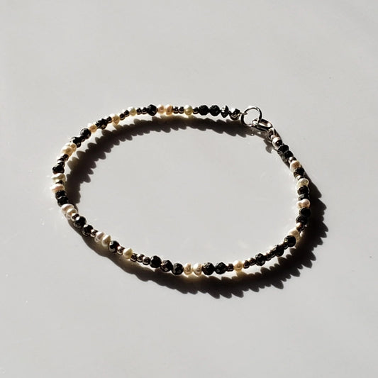 Pearls and pyrite bracelet